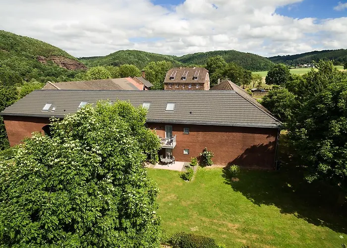 Апартаменты Burg Blens *